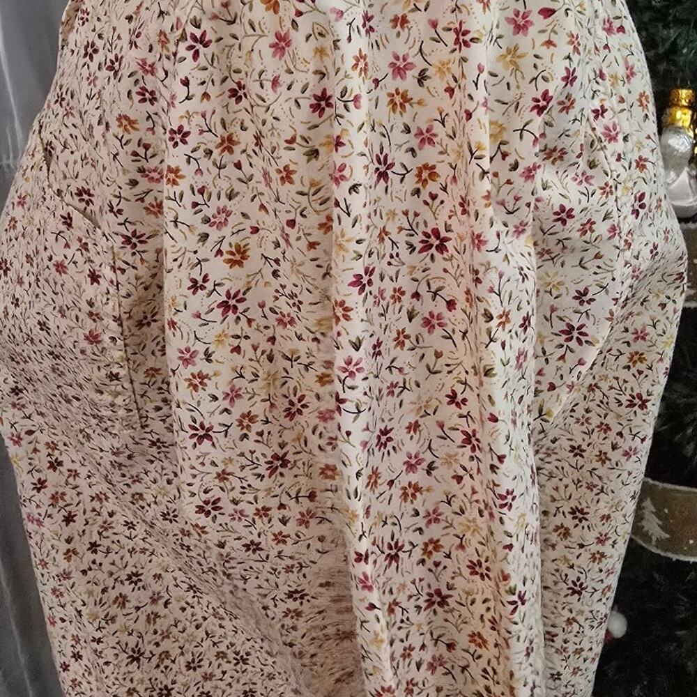 Floral Chic 100% natural women button up top size s - Picture 5 of 5